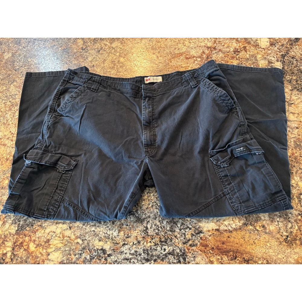 Wrangler Relaxed Fit Black Cargo Pants 42x30 Men’s Cotton Stretch
